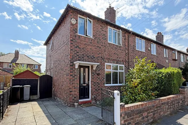 Bridgewater Road, Altrincham, Cheshire WA14 1LZ, photo 1