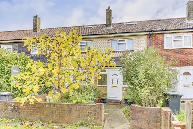 Sebastopol Road, Edmonton, N9, photo 1