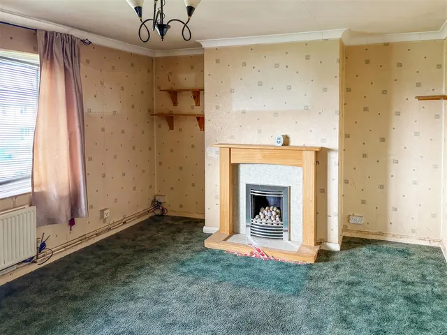 Allangate Drive, Rustington, BN16, photo 2