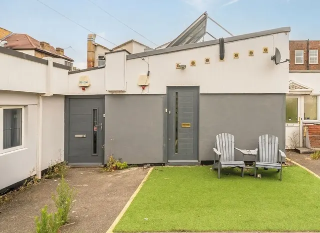 Sage Yard, Surbiton, KT6, photo 1