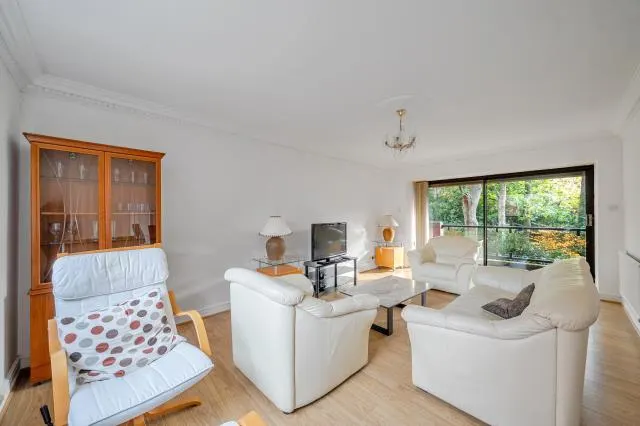 Spencer Close, London, N3, photo 2