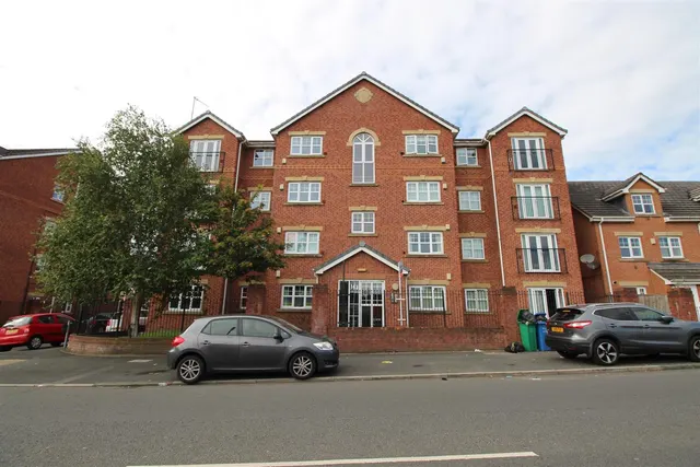 Waterloo Road, Manchester, Lancashire, M8 8BT, photo 1