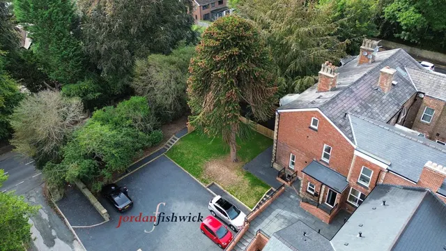 Prestbury Road, Macclesfield, SK10, photo 2