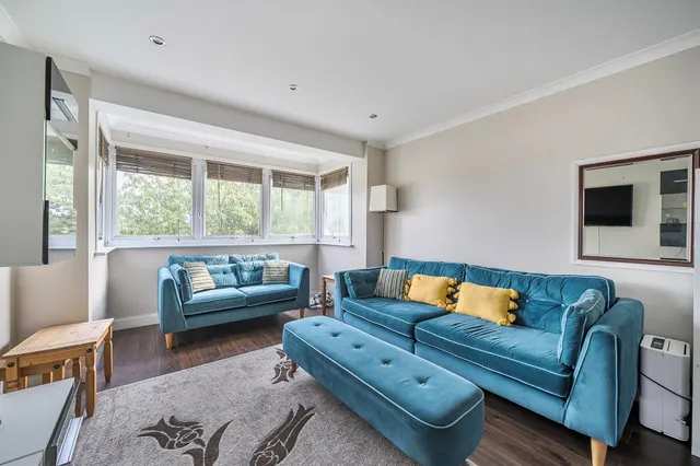 Chase Road, London, N14, photo 1