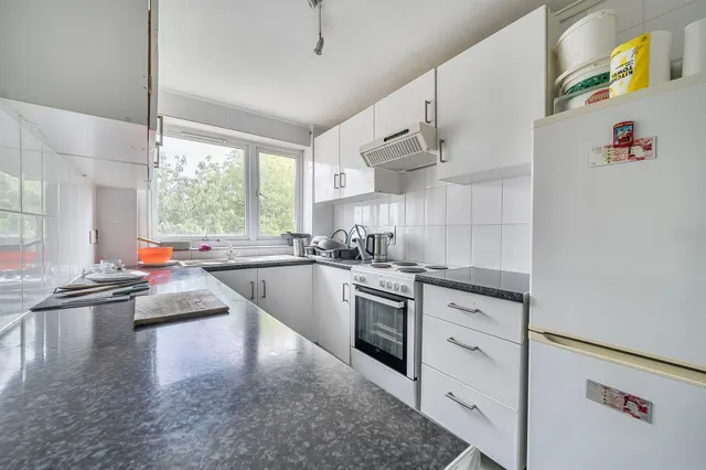 Chase Road, London, N14, photo 2