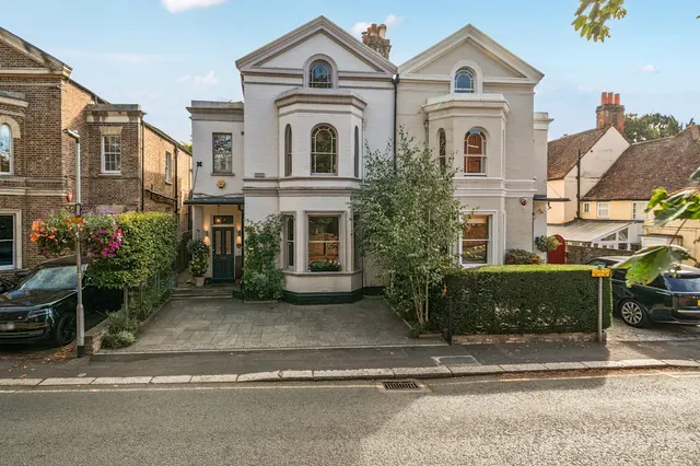 High Street, Datchet, SL3, photo 1
