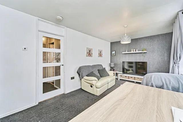 Beaconview Road, West Bromwich, B71, photo 3