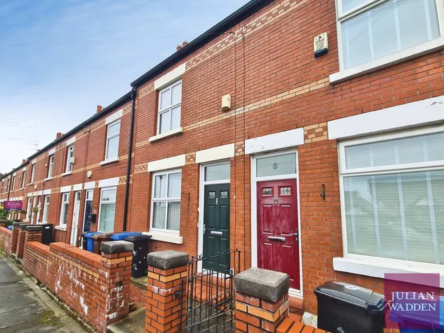 Denstone Road, Reddish, SK5, photo 1