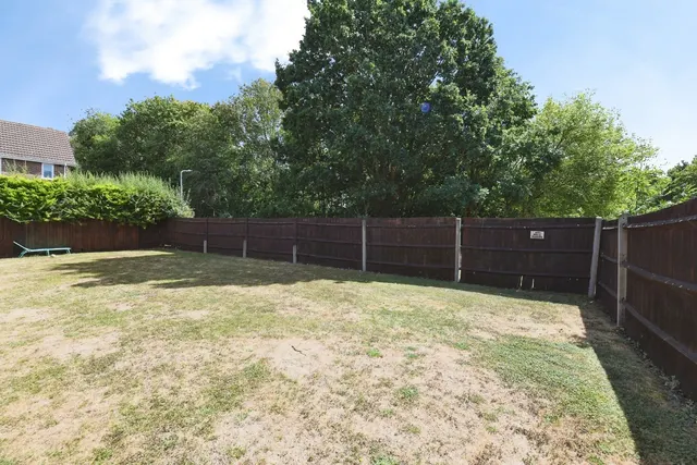 Photo 3 — Lancaster Drive, Langdon Hills, Basildon, Essex, SS16