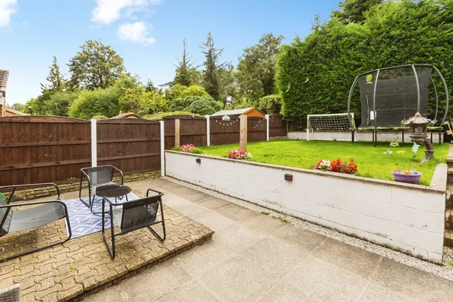 Fairway Gardens, Gwersyllt, LL11, photo 2