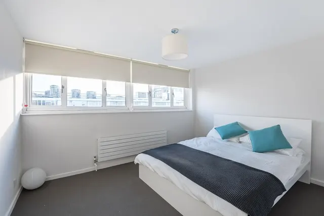 2 bedroom flat — Churchill Gardens, London, SW1V