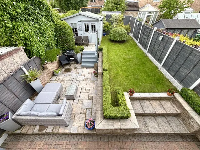 West Lea Crescent, Yeadon, LS19, photo 3