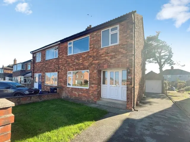 Kingsley Drive, Harrogate, HG1, photo 1