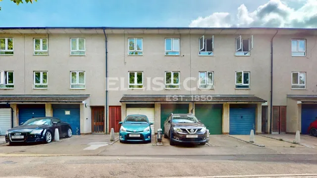 Wessex Lane, Greenford, UB6, photo 1