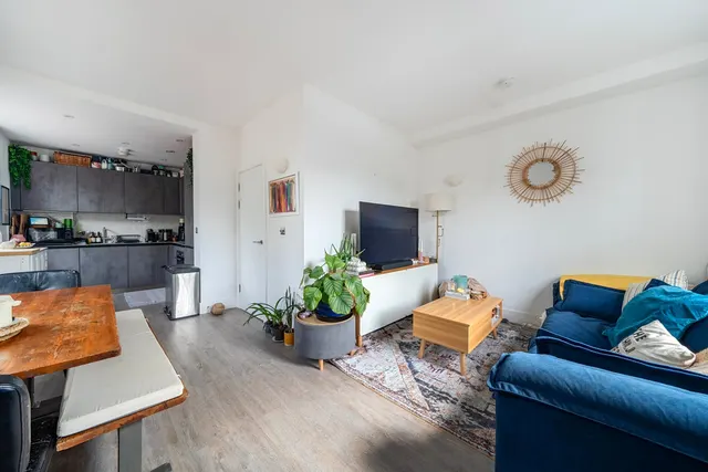 Wells Park Road, London, SE26, photo 1