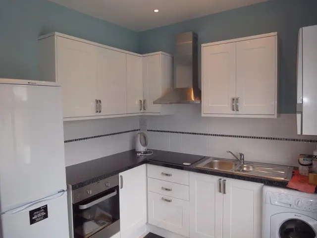 Northolt Road, Harrow, Middlesex, HA2 8EX, photo 1