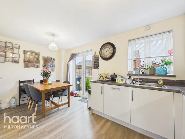Kitchener Drive, Milton Keynes, MK17, photo 3