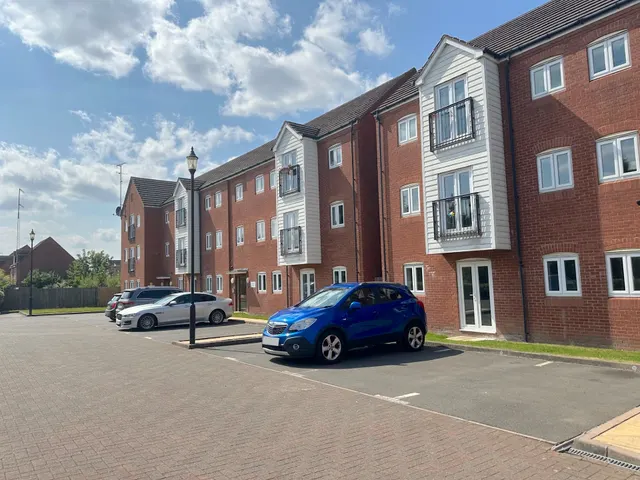 Tame Crossing, Wednesbury, WS10, photo 1