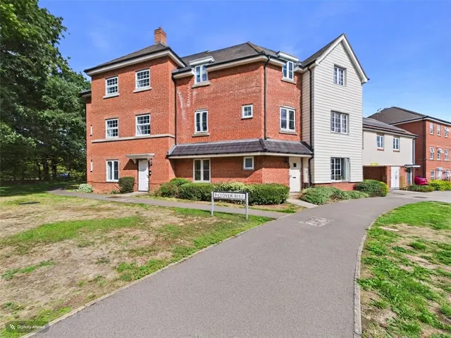 Clover Rise, Woodley, RG5, photo 1