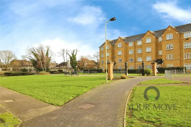 Crowe Road, Bedford, MK40, photo 3