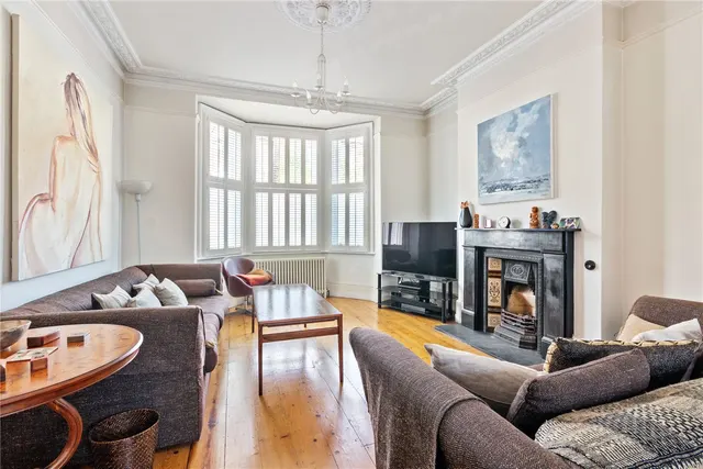 4 bedroom house — Thurlby Rd, West Norwood, London, SE27