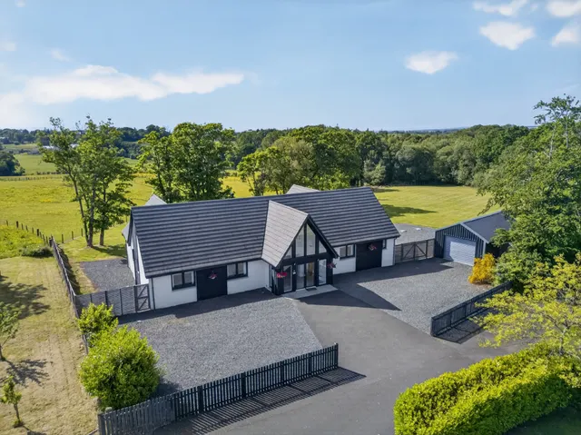 Colden Heights, Barquhey Farm, Sundrum, KA6 5JZ, photo 1