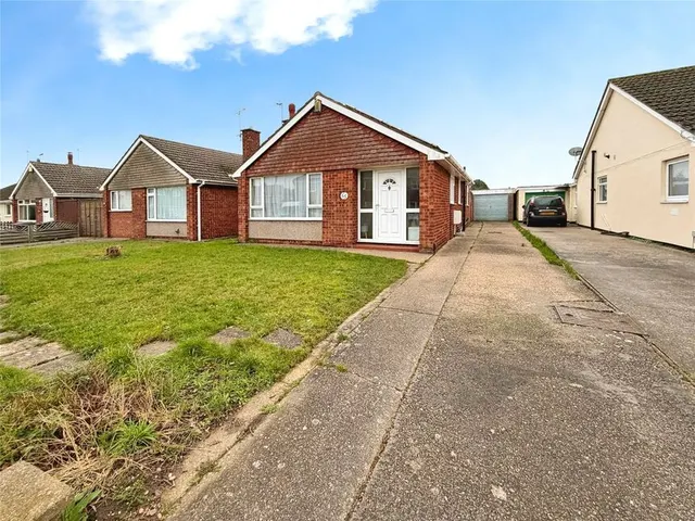 Harewood Crescent, North Hykeham, Lincoln, LN6, photo 1