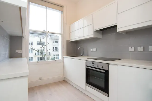 Buckland Crescent, Belsize Park, NW3, photo 3