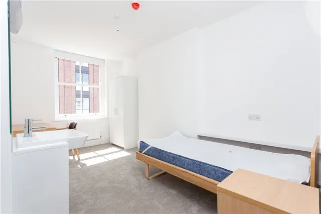 Fulham Road, London, SW3, photo 1