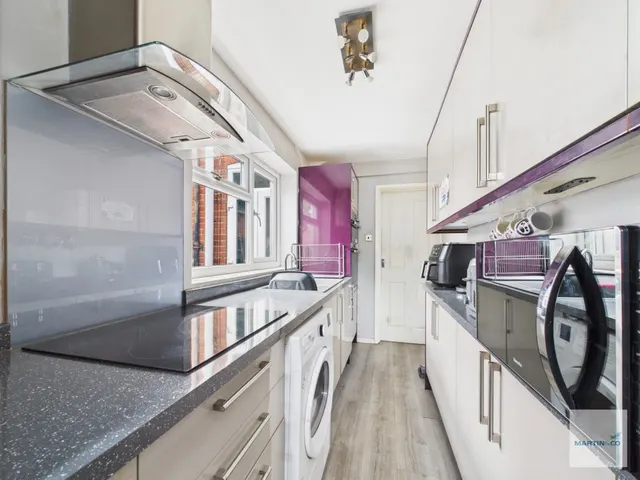 Carlingford Road, Hucknall, NG15, photo 3