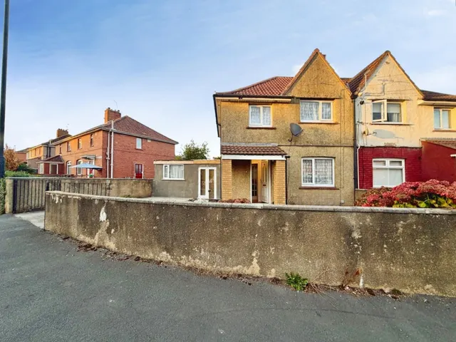 Broadbury Road, Knowle, BS4, photo 3