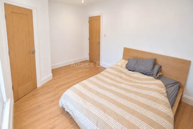 Photo 3 — Southampton Street, Reading, RG1 2RD