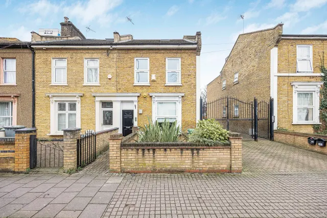 Chobham Road, London, E15, photo 1