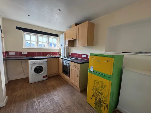 Bampton Street, Tiverton, EX16, photo 2