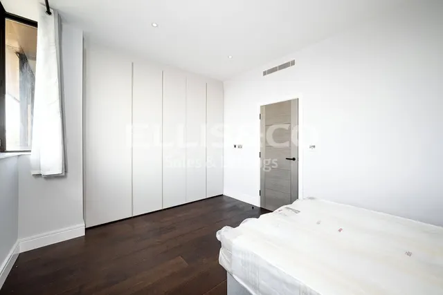 High Road, Whetstone, N20, photo 2