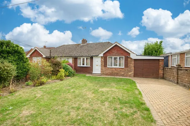 Granada Road, Hedge End, Southampton, SO30 4AL, photo 1