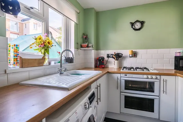 Appletree Close, Barnstaple, EX32, photo 2