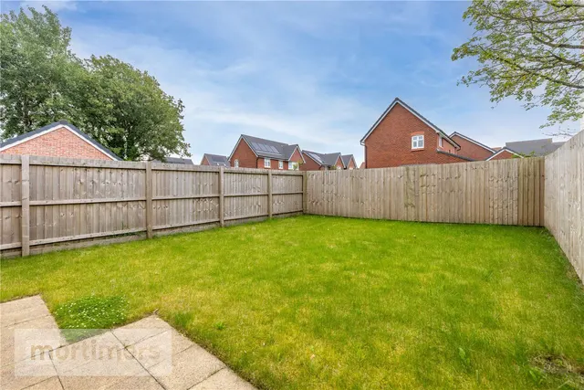 George Dewhurst Way, Blackburn, BB2, photo 3