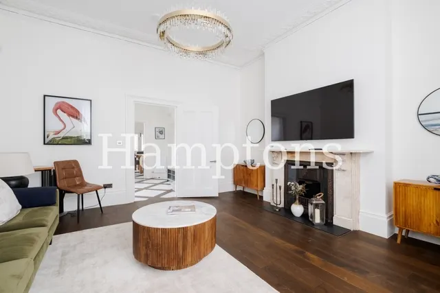 Photo 2 — St. Lawrence Terrace London W10