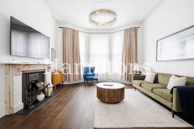 Photo 3 — St. Lawrence Terrace London W10