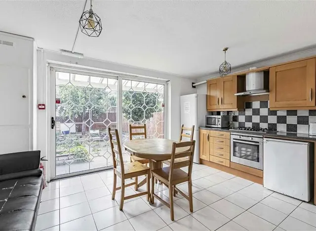 Bancroft Road, Mile End, E1, photo 2
