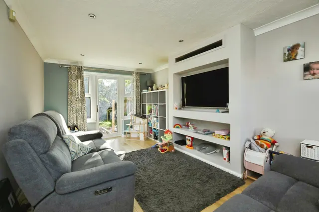 Siskin Court, Gateford, S81, photo 3