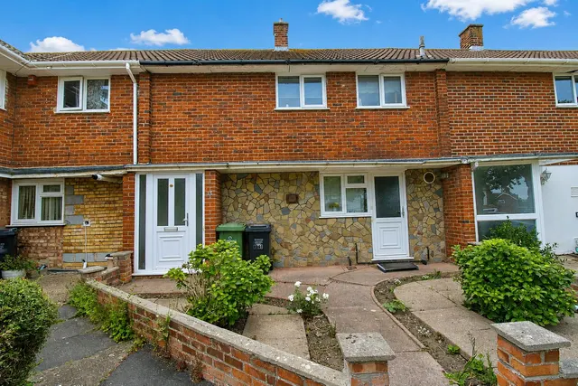 Hockley Road, Basildon, SS14, photo 1