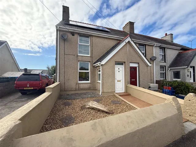 Brynteg Terrace, Rhosybol, LL68, photo 1