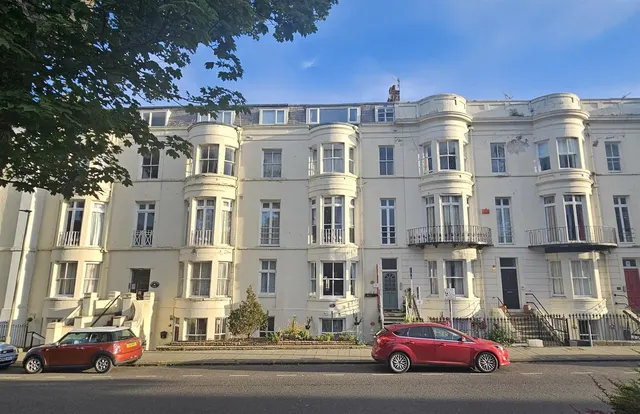 Albion Road, Scarborough YO11 2BT, photo 1