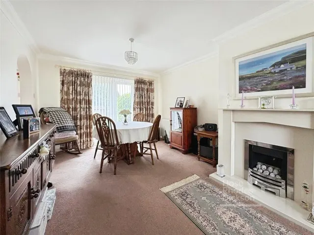 Holford Road, Wootton Bridge, PO33, photo 3