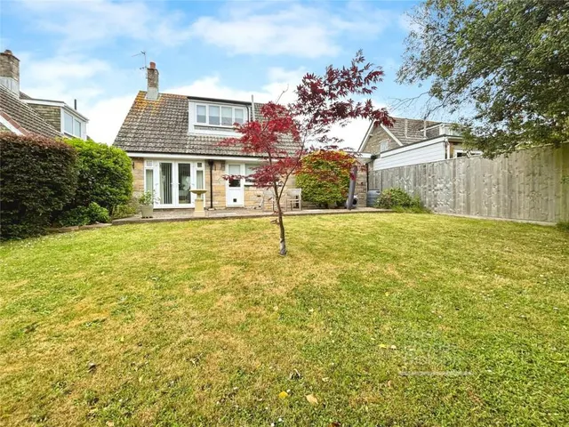 Holford Road, Wootton Bridge, PO33, photo 1