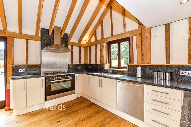 Green Lane, Paddock Wood, TN12, photo 2