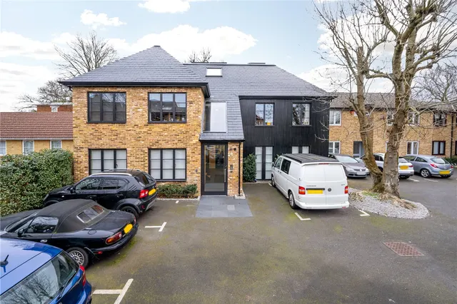 Bembridge House, 1 Archer Mews, Hampton Hill, Middlesex, TW12 1EB, photo 1
