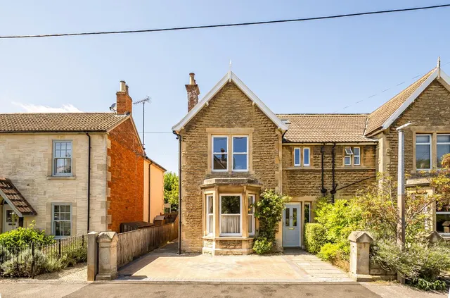 West End, Melksham, SN12, photo 1